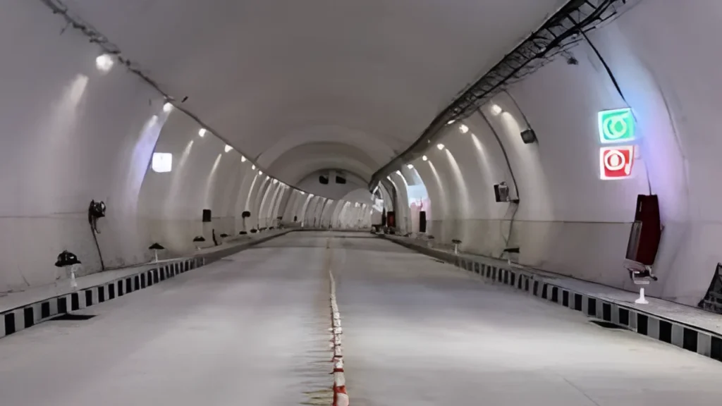 अरुणाचल प्रदेश की Seal Tunnel 